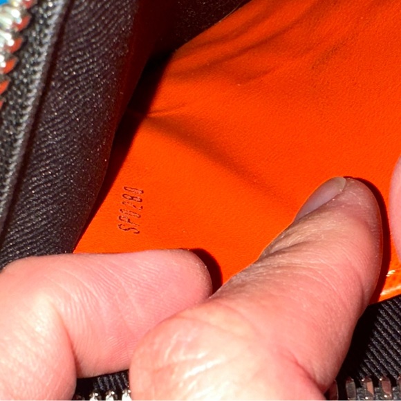 Louis Vuitton Discovery Pochette - Picture 8 of 9